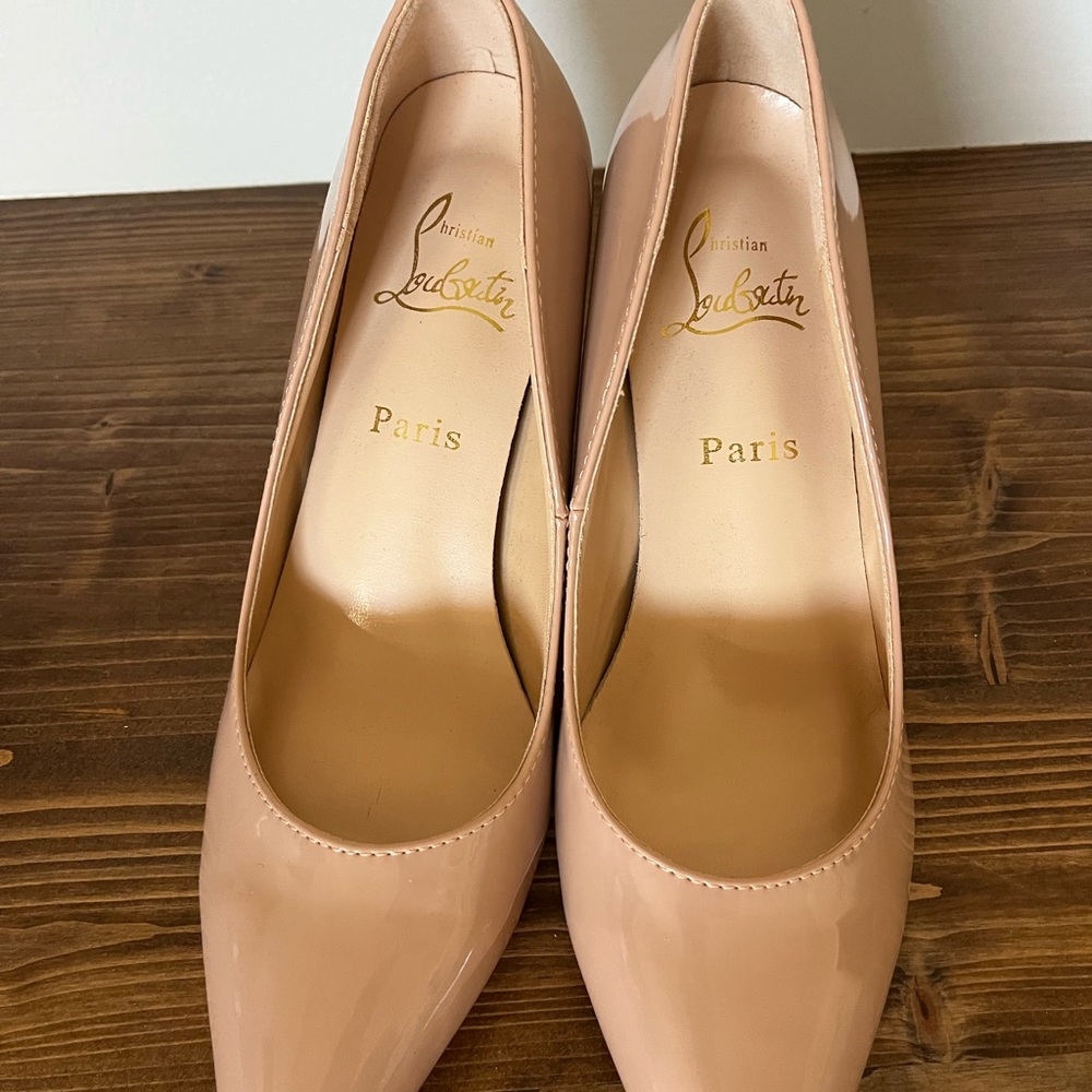 CL INSPIRED Women's Nude Pumps